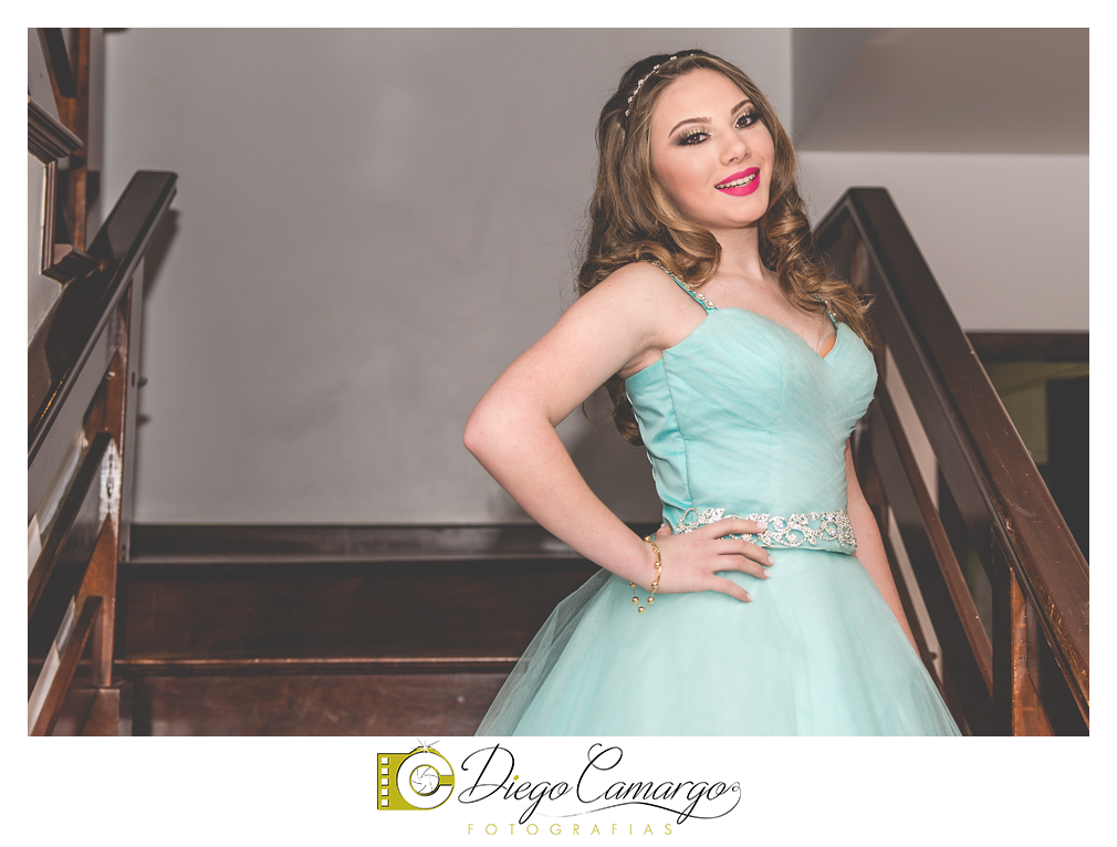 ensaio, 15 anos, debutante, fotografo, fotografa caçador, foto caçador, fotografa caçador, fotografo caçador, moda caçador, moda, caçador, festa debutante, maquiagem, cabelo, vestido,