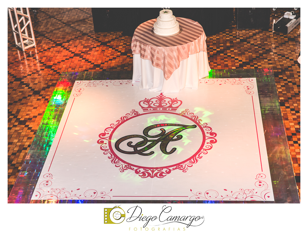 ensaio, 15 anos, debutante, fotografo, fotografa caçador, foto caçador, fotografa caçador, fotografo caçador, moda caçador, moda, caçador, festa debutante, maquiagem, cabelo, vestido,