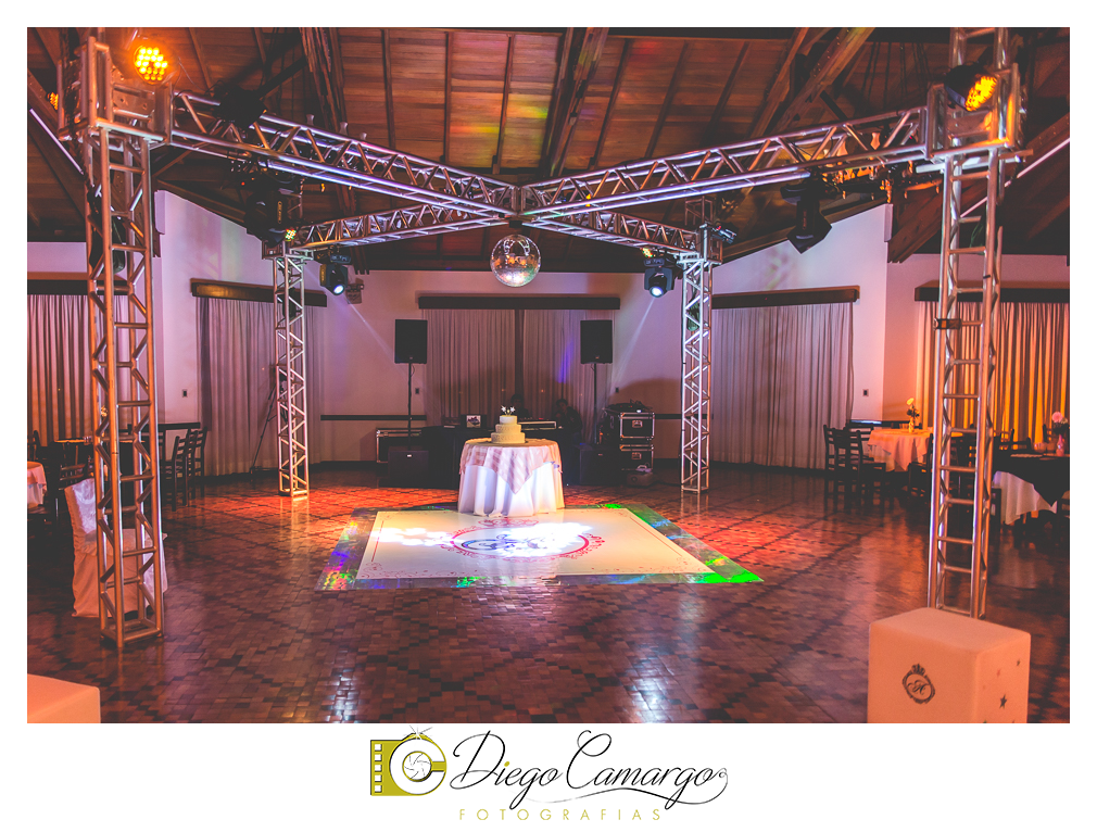 ensaio, 15 anos, debutante, fotografo, fotografa caçador, foto caçador, fotografa caçador, fotografo caçador, moda caçador, moda, caçador, festa debutante, maquiagem, cabelo, vestido,