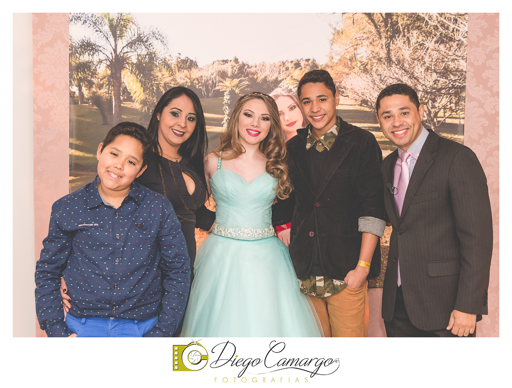 ensaio, 15 anos, debutante, fotografo, fotografa caçador, foto caçador, fotografa caçador, fotografo caçador, moda caçador, moda, caçador, festa debutante, maquiagem, cabelo, vestido,