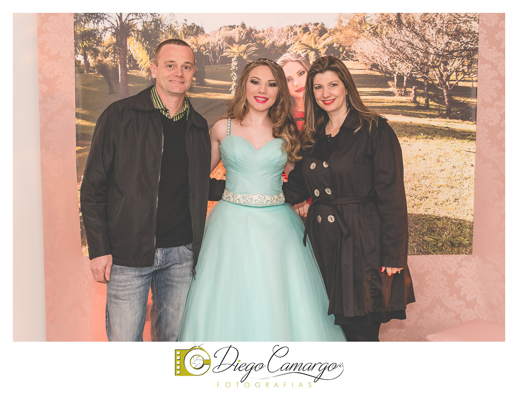 ensaio, 15 anos, debutante, fotografo, fotografa caçador, foto caçador, fotografa caçador, fotografo caçador, moda caçador, moda, caçador, festa debutante, maquiagem, cabelo, vestido,