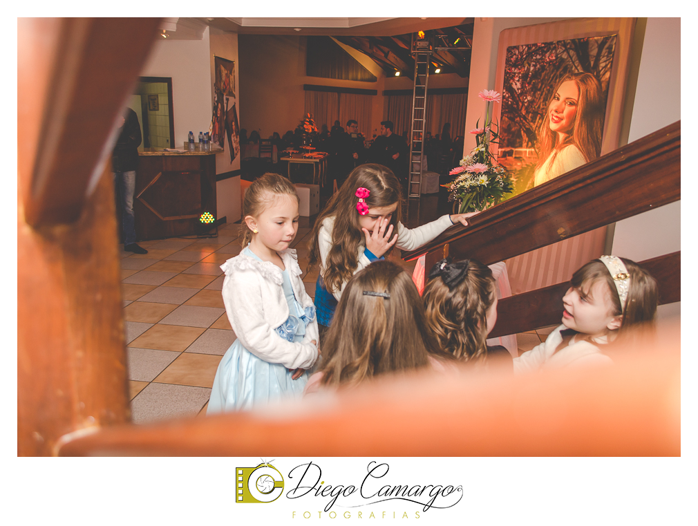 ensaio, 15 anos, debutante, fotografo, fotografa caçador, foto caçador, fotografa caçador, fotografo caçador, moda caçador, moda, caçador, festa debutante, maquiagem, cabelo, vestido,