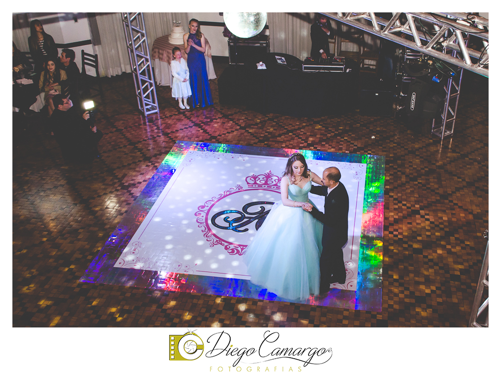 ensaio, 15 anos, debutante, fotografo, fotografa caçador, foto caçador, fotografa caçador, fotografo caçador, moda caçador, moda, caçador, festa debutante, maquiagem, cabelo, vestido,
