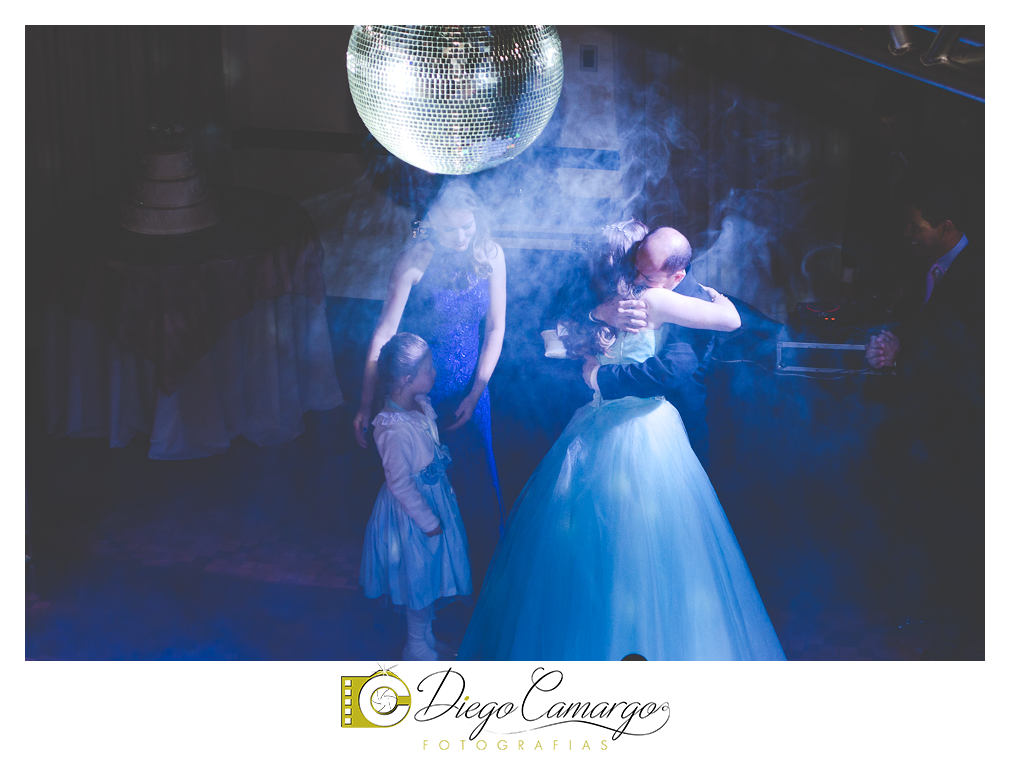 ensaio, 15 anos, debutante, fotografo, fotografa caçador, foto caçador, fotografa caçador, fotografo caçador, moda caçador, moda, caçador, festa debutante, maquiagem, cabelo, vestido,