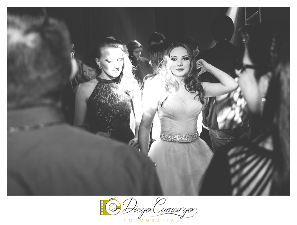 ensaio, 15 anos, debutante, fotografo, fotografa caçador, foto caçador, fotografa caçador, fotografo caçador, moda caçador, moda, caçador, festa debutante, maquiagem, cabelo, vestido,