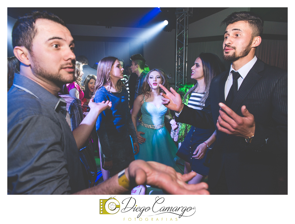 ensaio, 15 anos, debutante, fotografo, fotografa caçador, foto caçador, fotografa caçador, fotografo caçador, moda caçador, moda, caçador, festa debutante, maquiagem, cabelo, vestido,