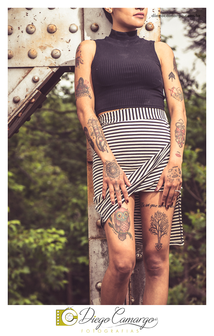 ensaio, jaine, radio, 929 fm, tatuagem, tatoo, caçador, fotógrafo, fotografia caçador, ponte, grafite, beleza, moda, modelo, street, rua, vestido