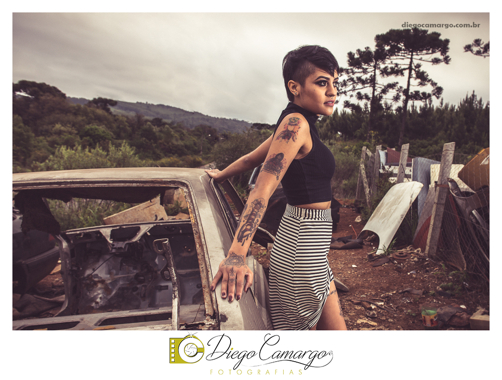 ensaio, jaine, radio, 929 fm, tatuagem, tatoo, caçador, fotógrafo, fotografia caçador, ponte, grafite, beleza, moda, modelo, street, rua, vestido