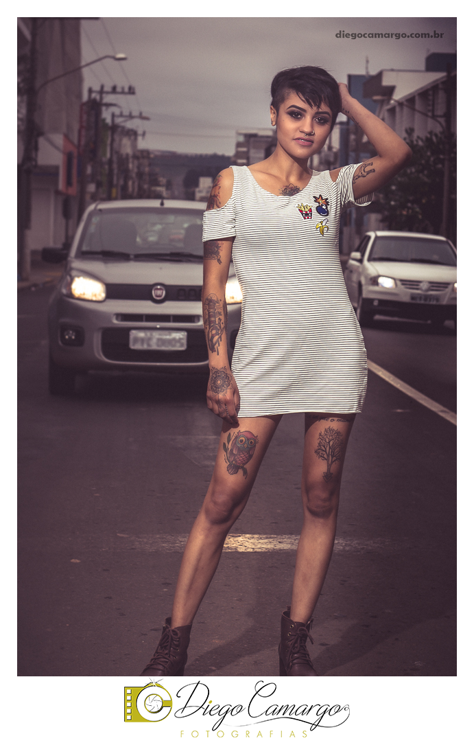 ensaio, jaine, radio, 929 fm, tatuagem, tatoo, caçador, fotógrafo, fotografia caçador, ponte, grafite, beleza, moda, modelo, street, rua, vestido