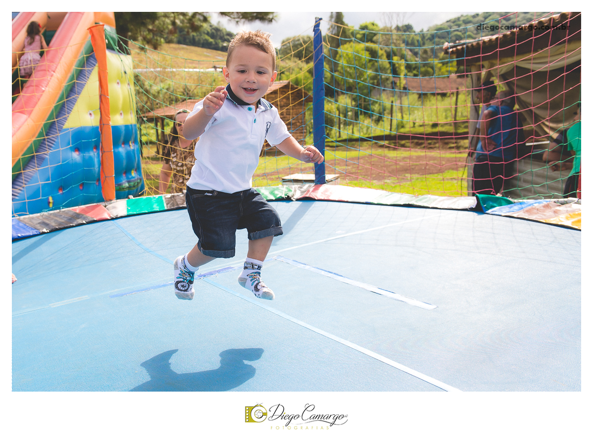 aniversario, cacador, fotografo, fotografa, festa, festinha, familia, inspiration, quiosque, scolaro fotografia caçador, decoração, morango, balão, presente, brinque, bolo. brigadeiro