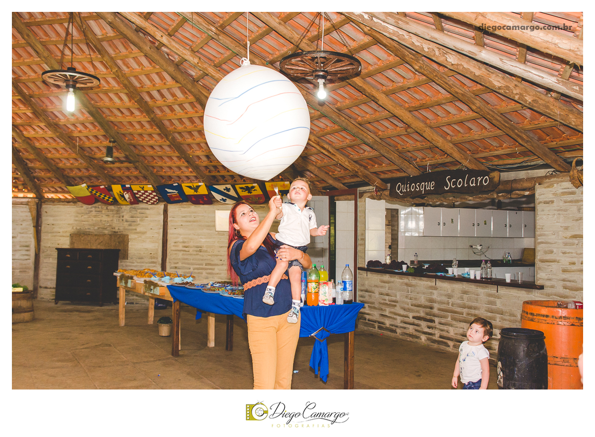 aniversario, cacador, fotografo, fotografa, festa, festinha, familia, inspiration, quiosque, scolaro fotografia caçador, decoração, morango, balão, presente, brinque, bolo. brigadeiro