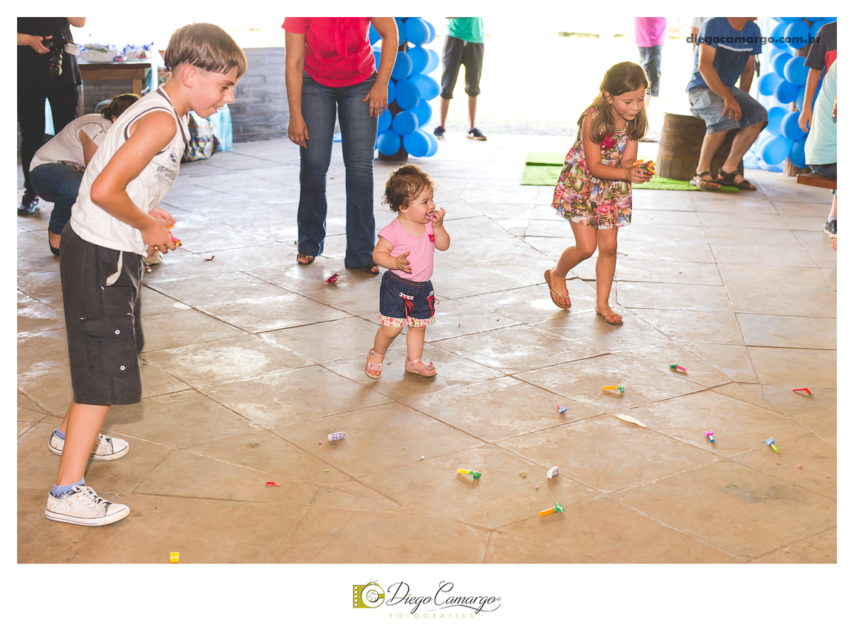 aniversario, cacador, fotografo, fotografa, festa, festinha, familia, inspiration, quiosque, scolaro fotografia caçador, decoração, morango, balão, presente, brinque, bolo. brigadeiro