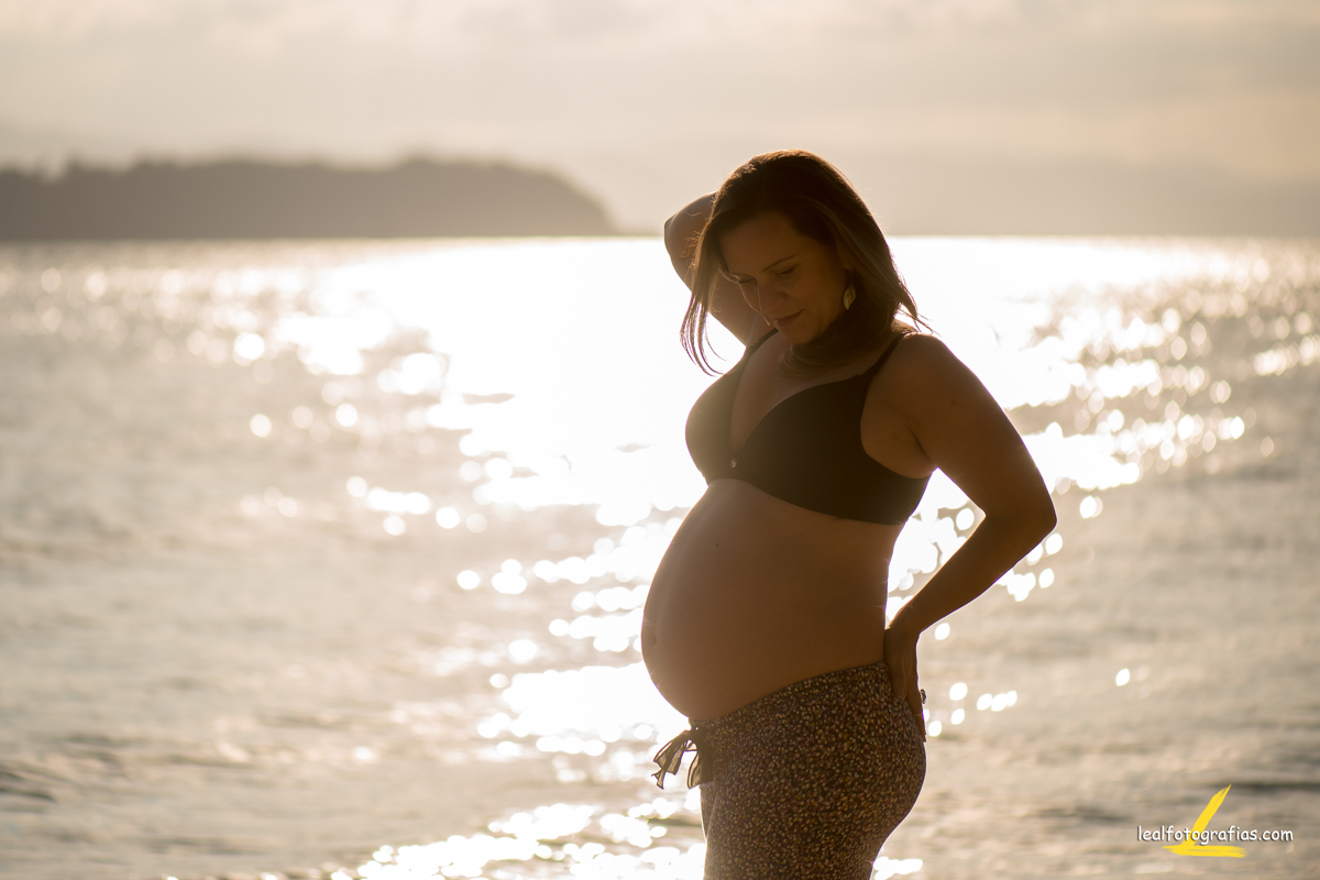 silhueta de gestante pôr do sol  fotógrafo rodrigo leal