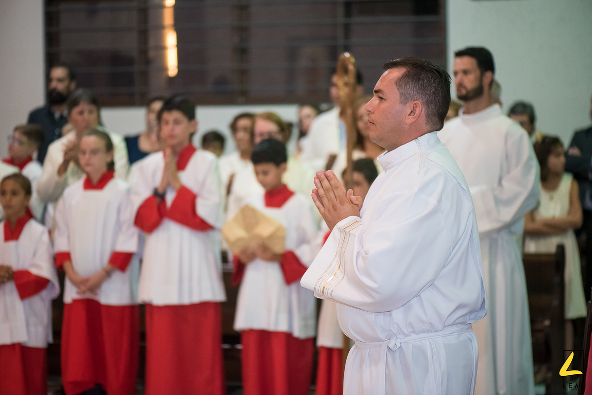 Missa de ordenação diaconal do seminarista Éder Gasgues da Silva, e ação de graças pelo aniversário de 20 anos da Paróquia São João Batista Precursor em 01/02/2020. Curitiba-PR