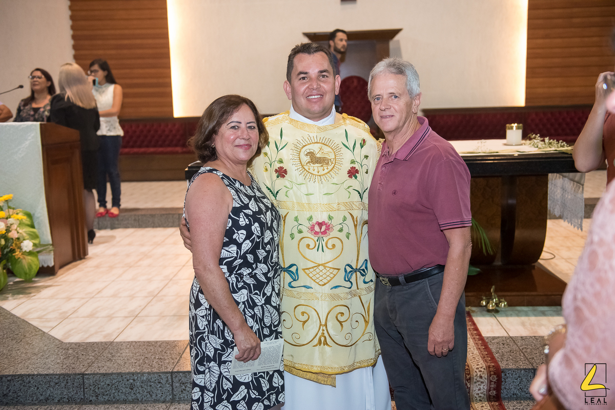 Missa de ordenação diaconal do seminarista Éder Gasgues da Silva, e ação de graças pelo aniversário de 20 anos da Paróquia São João Batista Precursor em 01/02/2020. Curitiba-PR