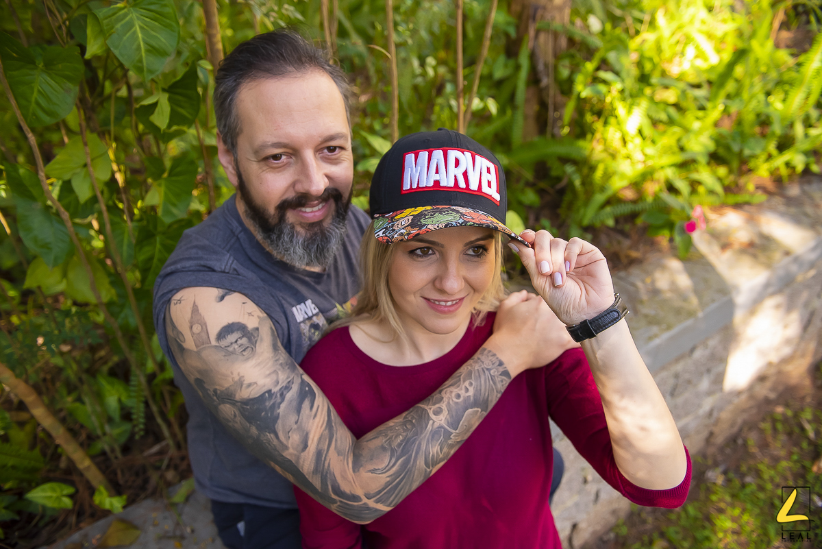 Tatuagem da Marvel em ensaio fotográfico