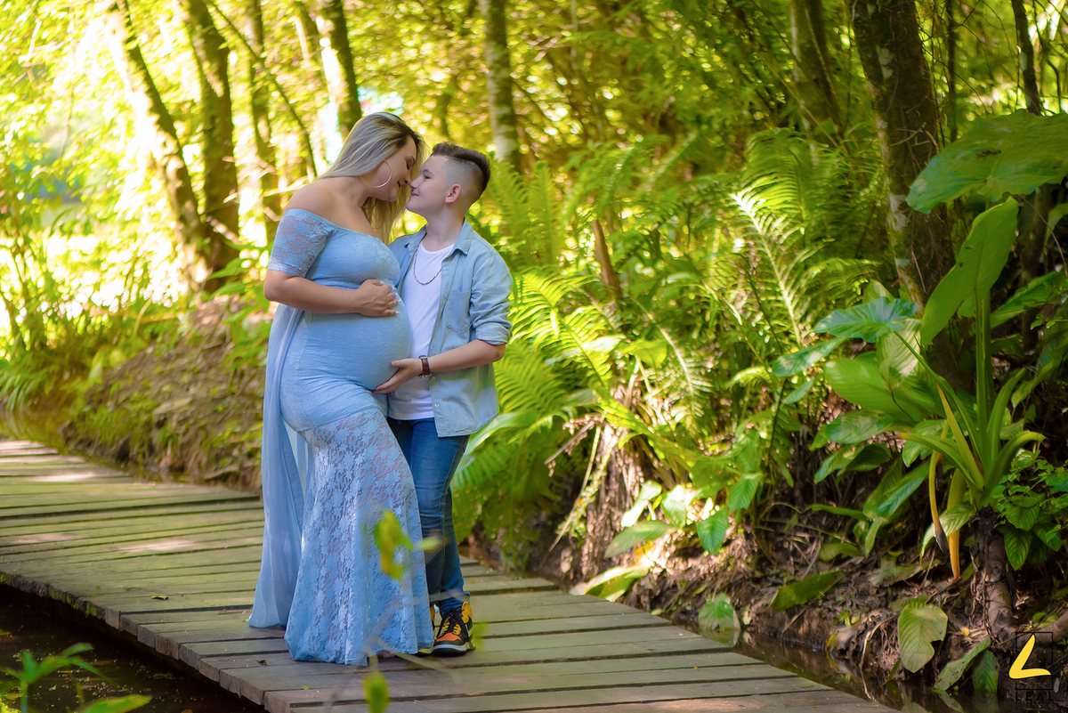 Mãe e filho em ensaio gestante Curitiba por Rodrigo Leal
