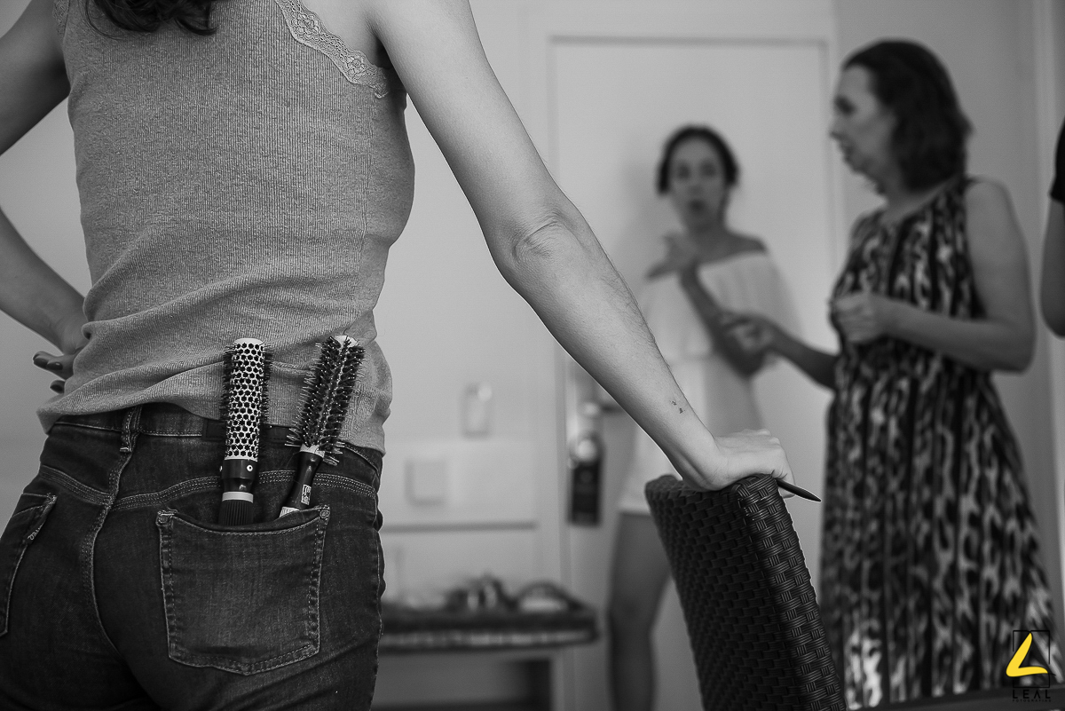 Noiva se preparando pro casamento em Guaratuba por Rodrigo Leal