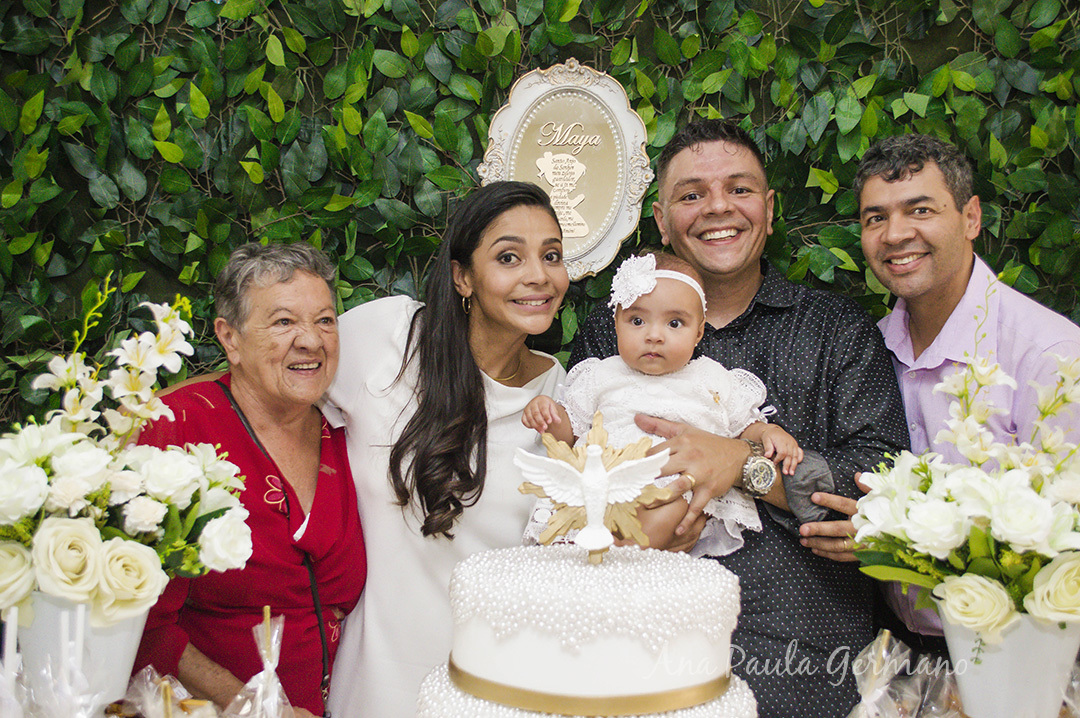 pais, padrinhos e a bebê