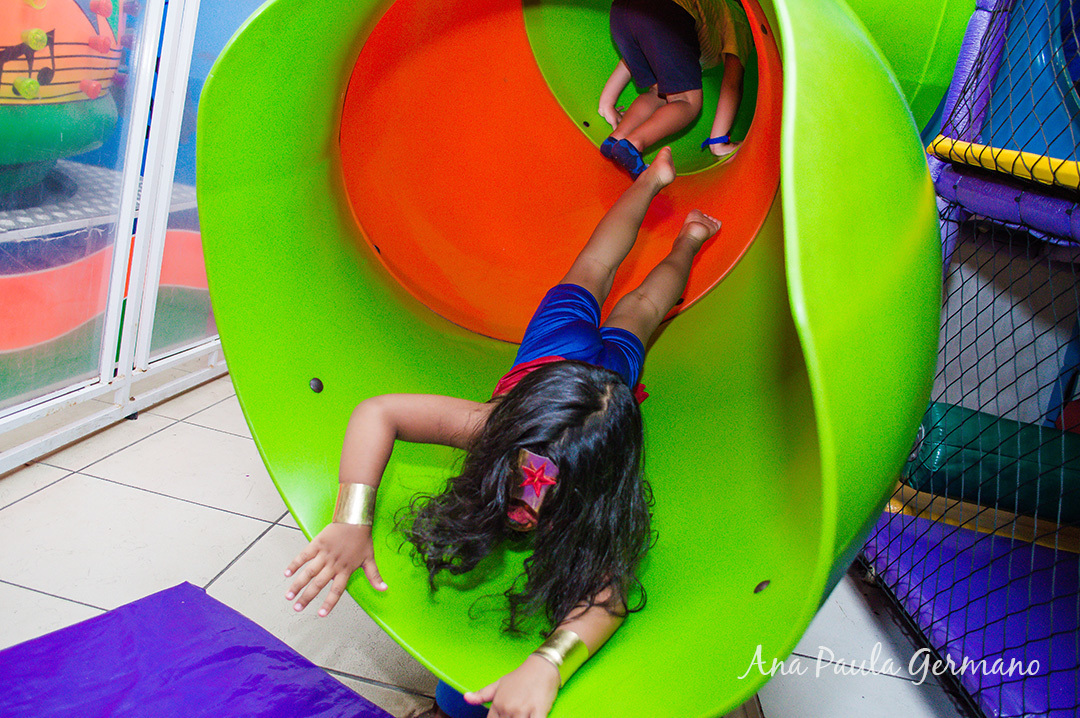 Aniversário Infantil - Mulher Maravilha