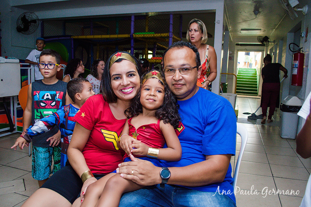 Aniversário Infantil - Mulher Maravilha