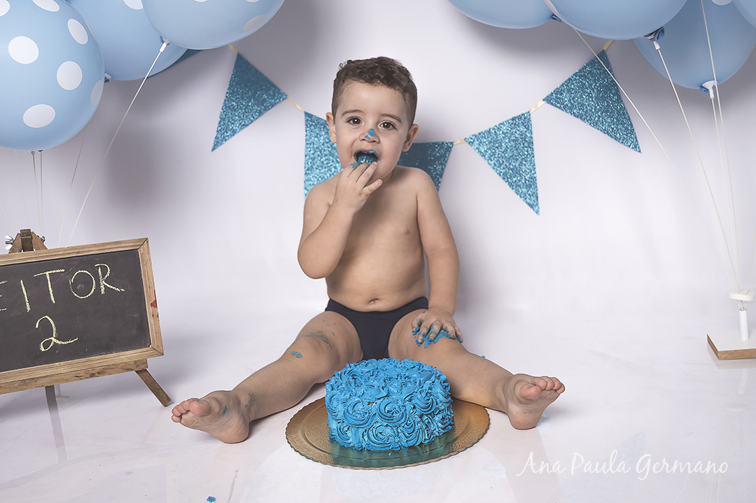 Smash the cake - 2 anos - menino