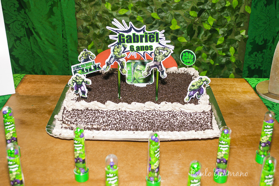 festa infantil - tema Hulk 17