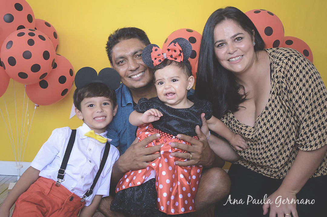 Smash the cake - menina - estúdio