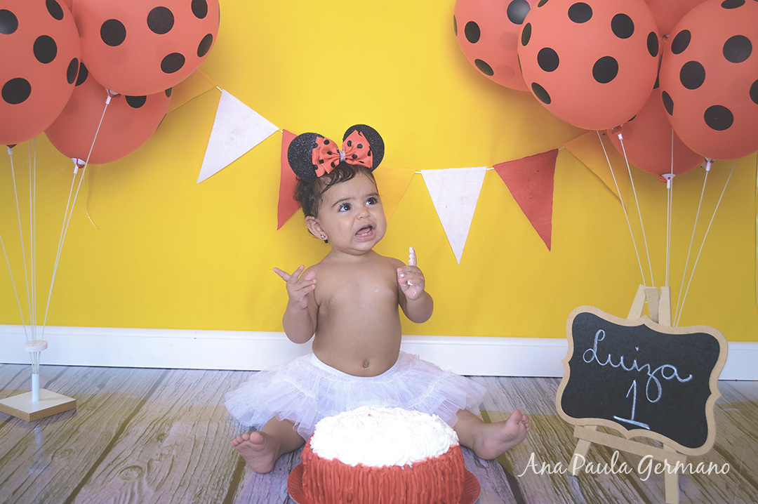 Smash the cake - menina - estúdio