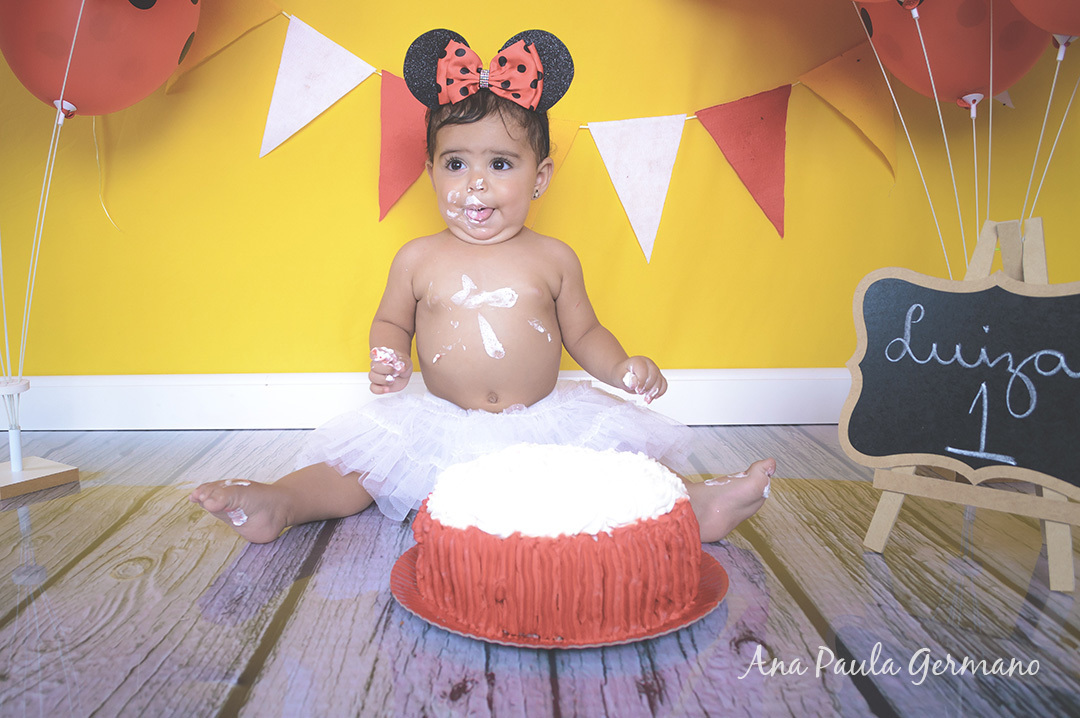 Smash the cake - menina - estúdio