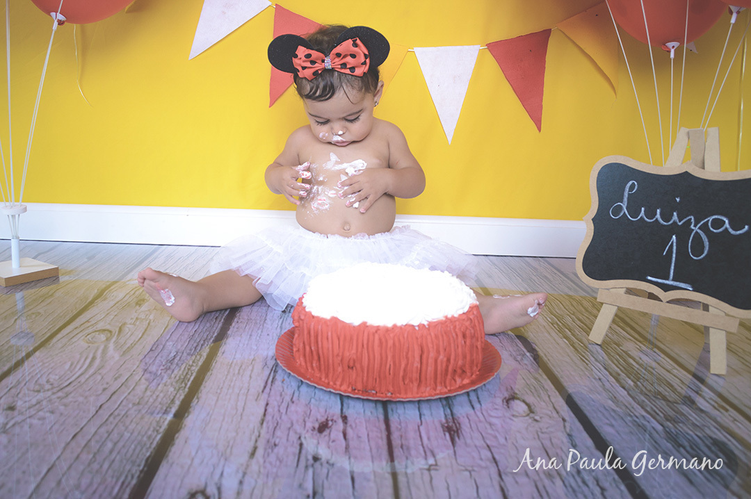 Smash the cake - menina - estúdio