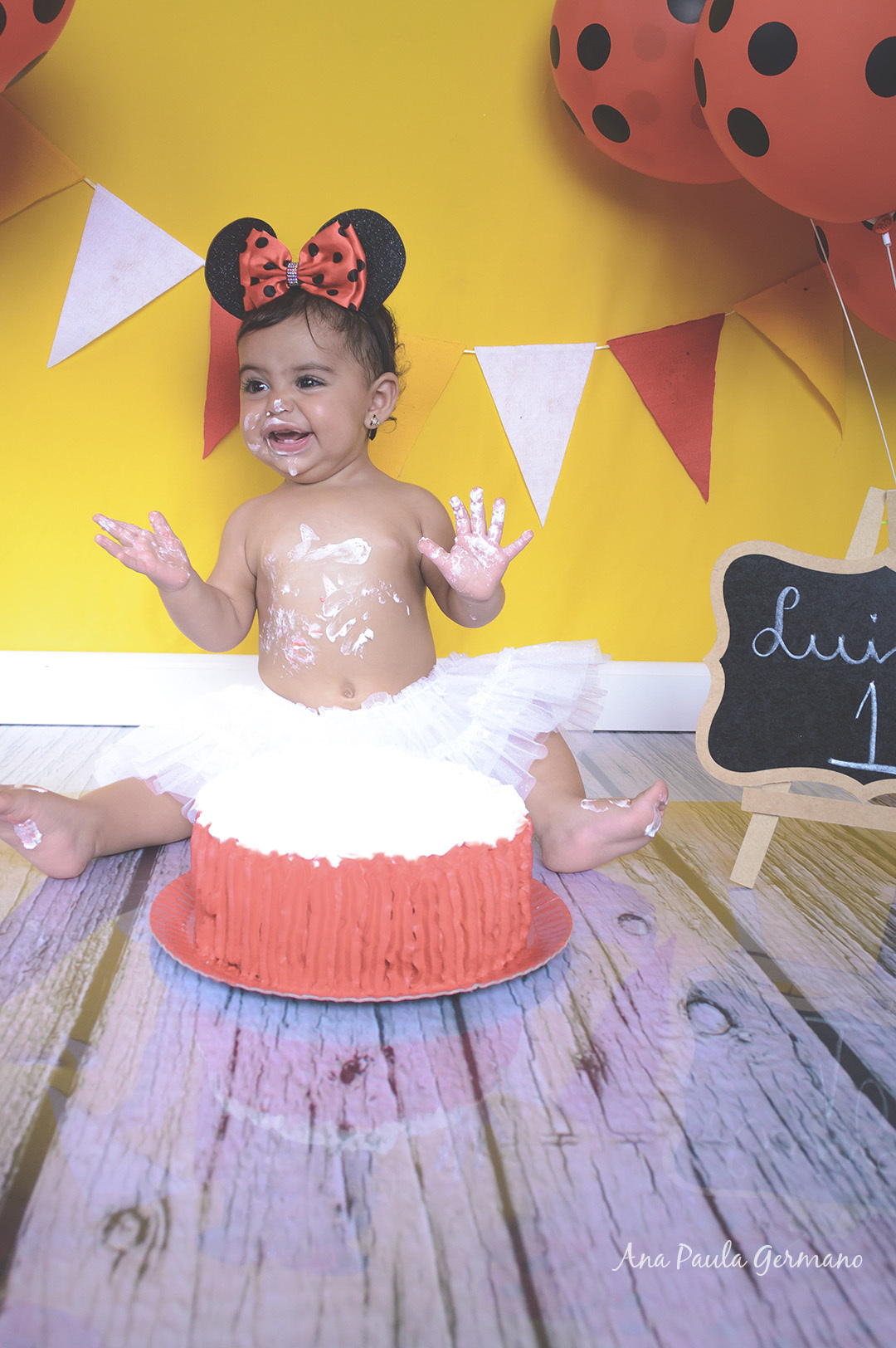 Smash the cake - menina - estúdio