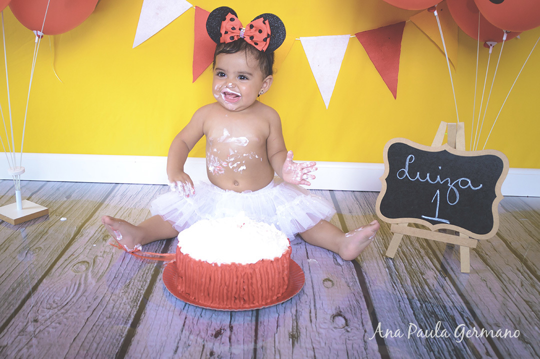 Smash the cake - menina - estúdio