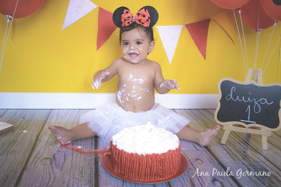 Smash the cake - menina - estúdio