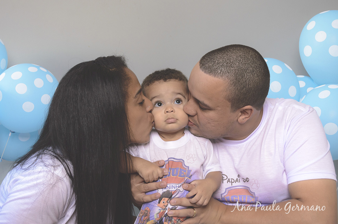 Smash the cake menino