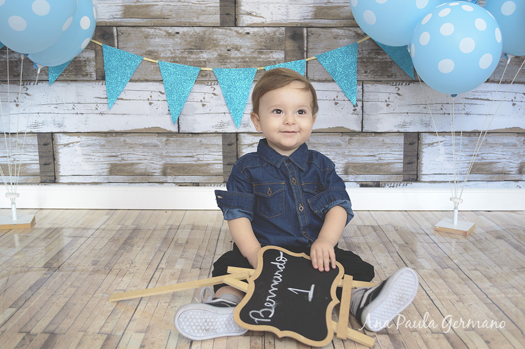 Smash the cake menino