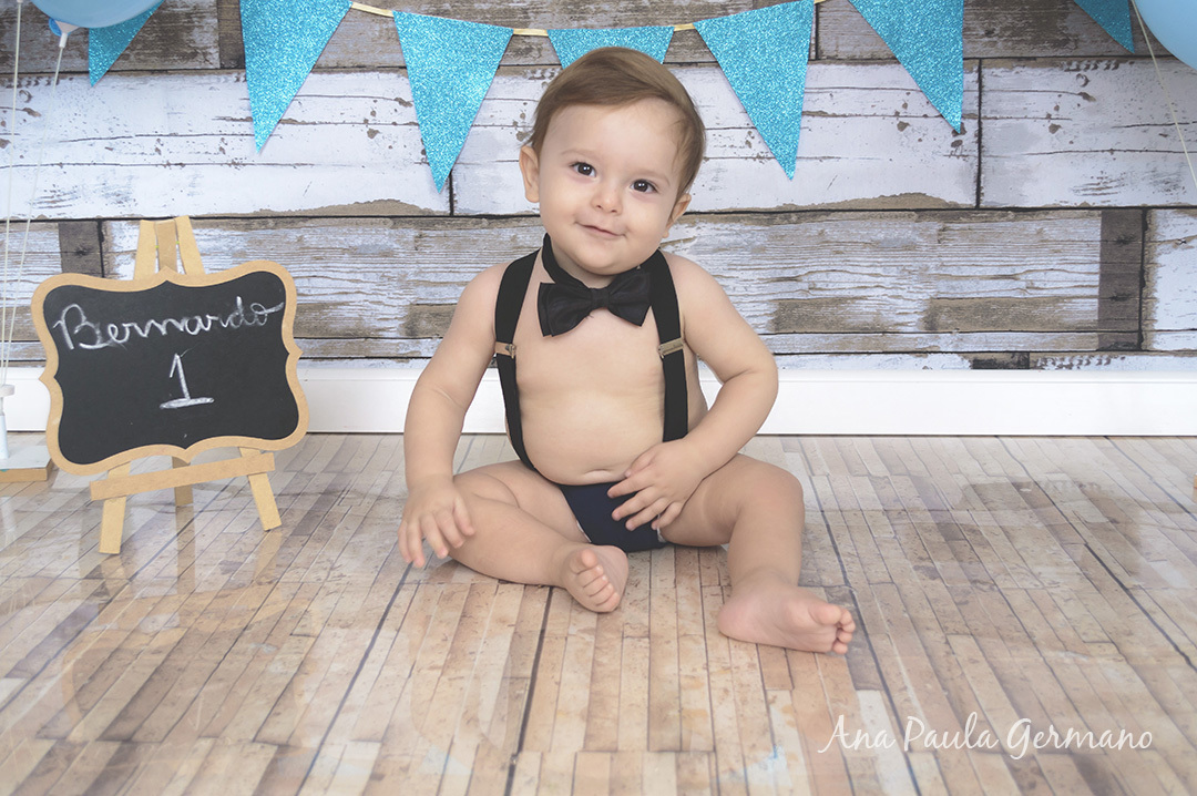 Smash the cake menino