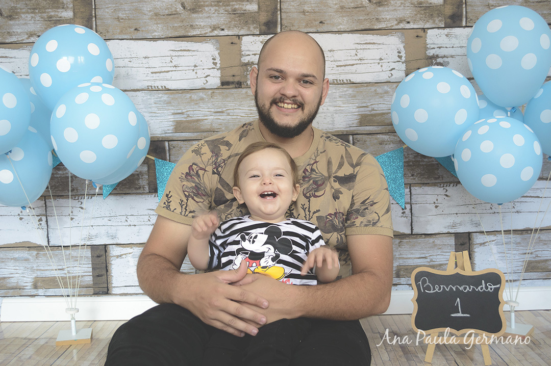 Smash the cake menino