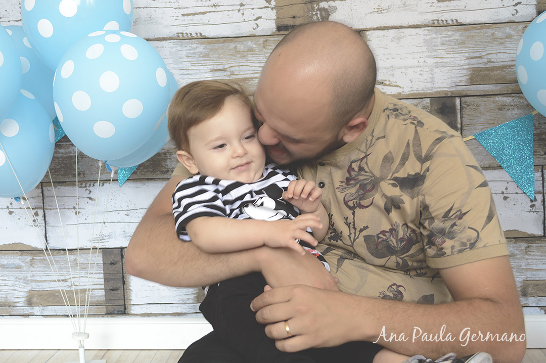 Smash the cake menino