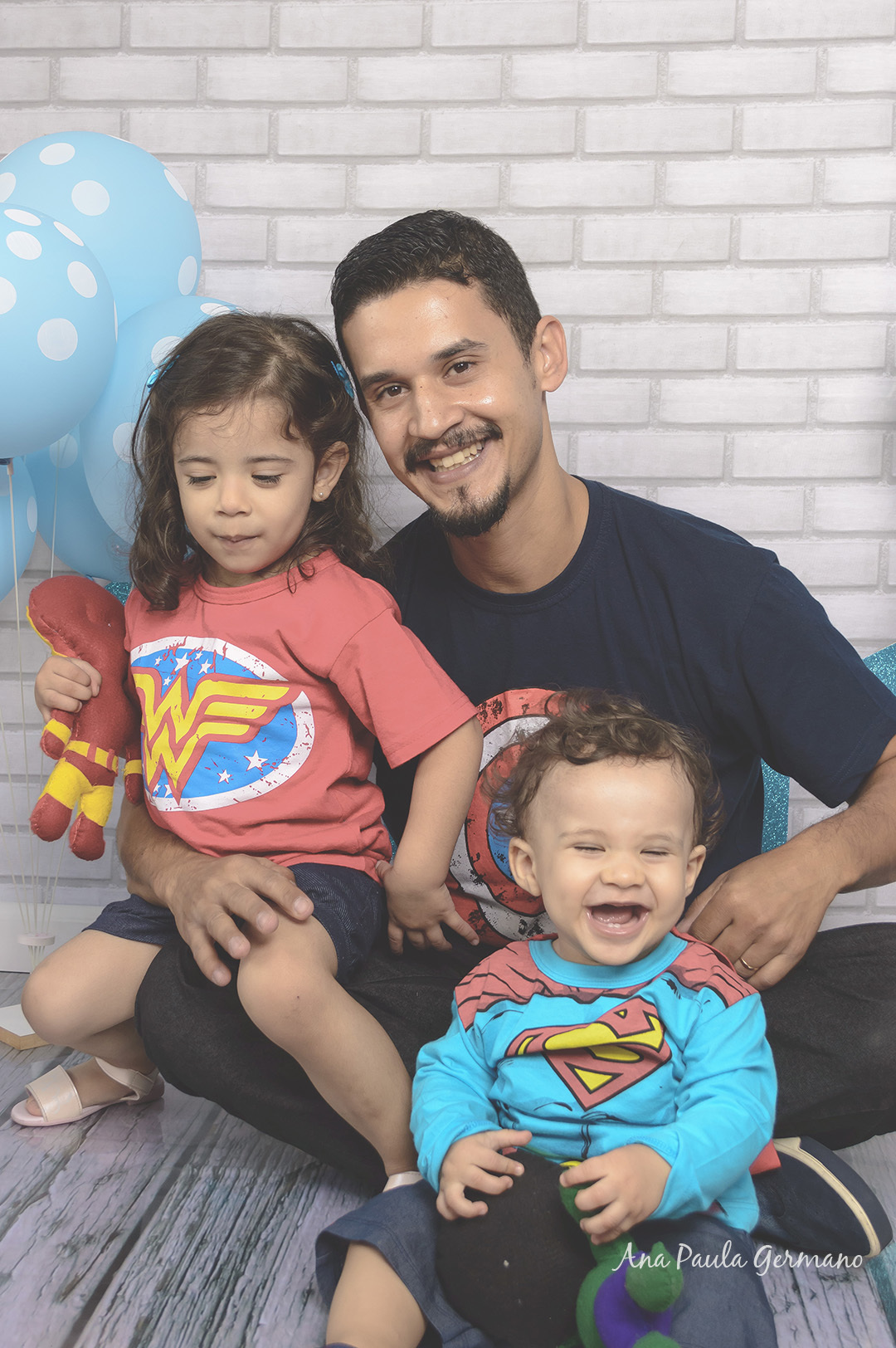 Smash the Cake Heroís Menino