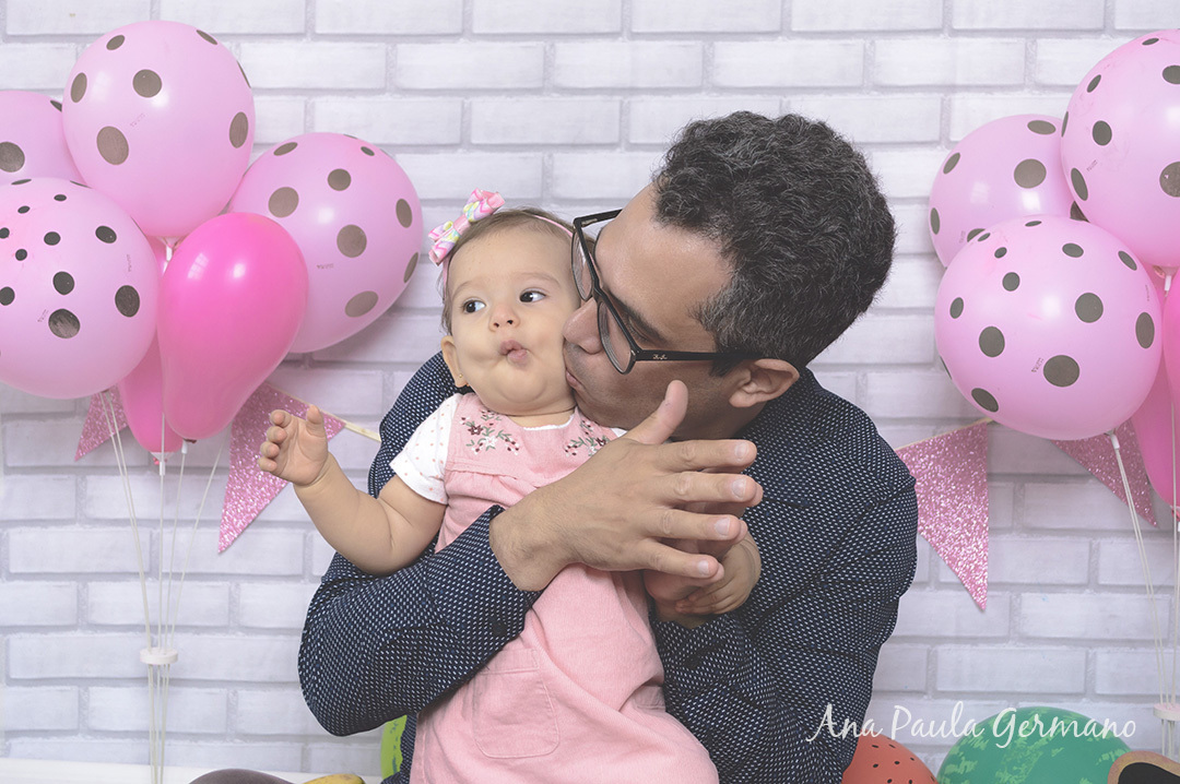 smash the fruit menina