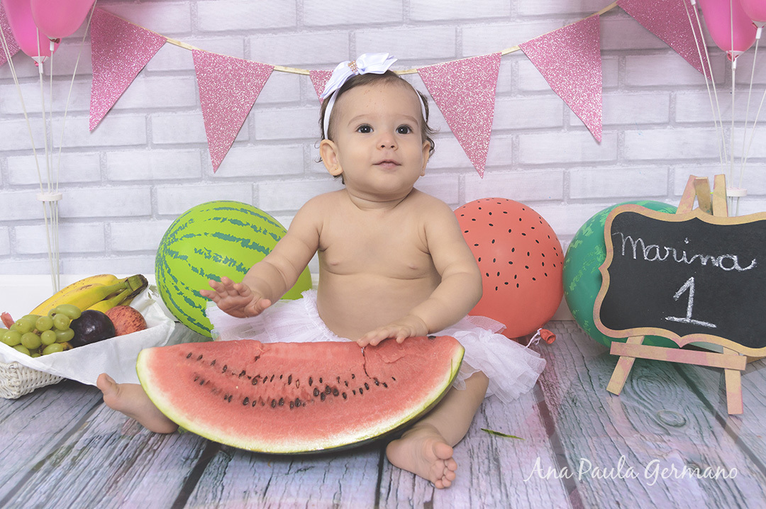 smash the fruit menina