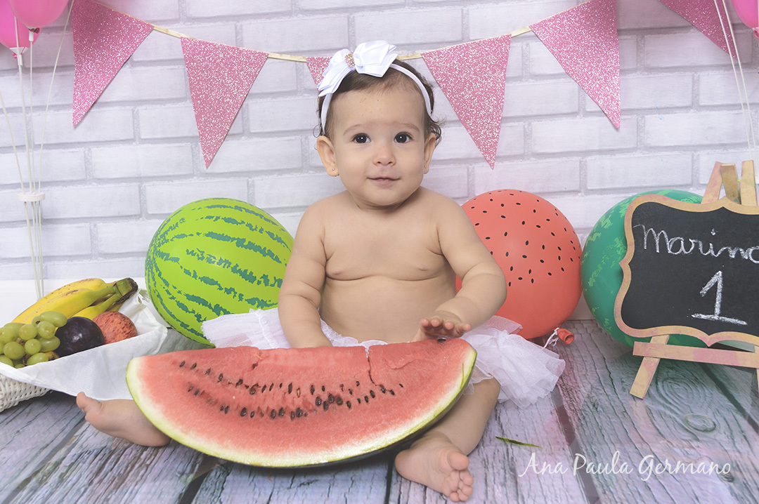 smash the fruit menina