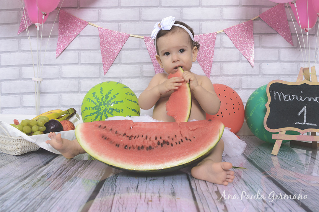 smash the fruit menina