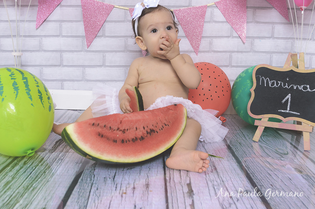 smash the fruit menina