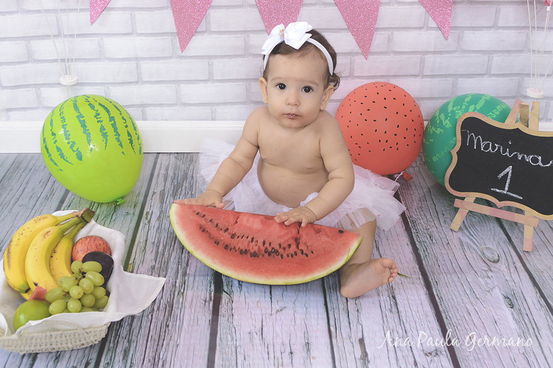 smash the fruit menina