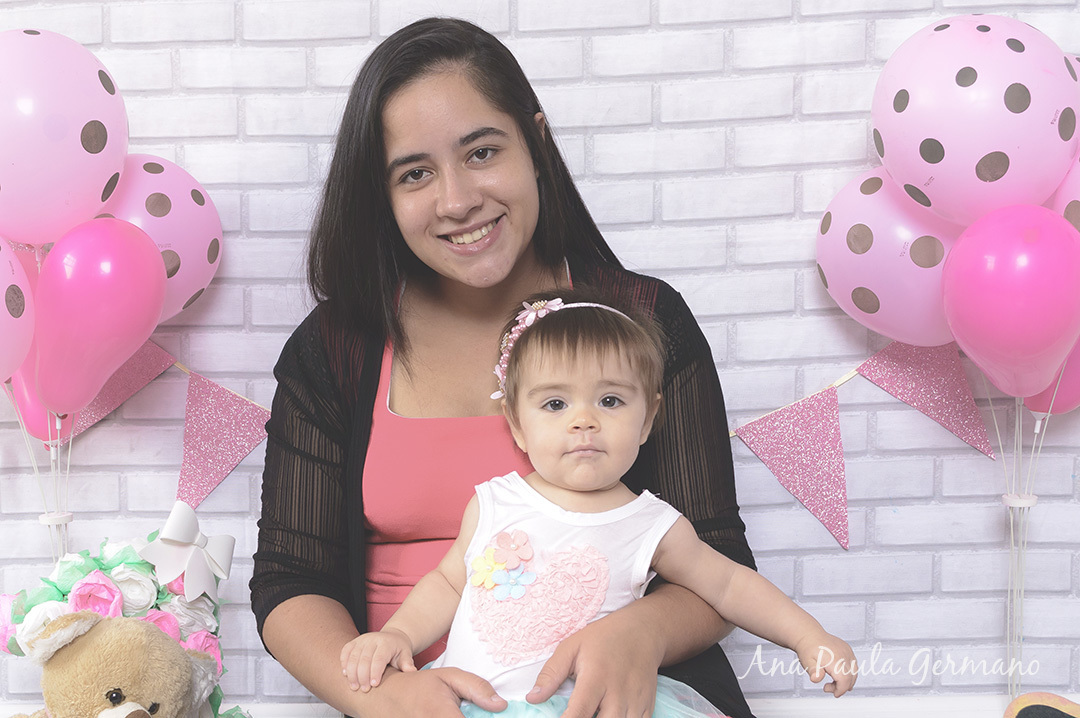 smash the cake menina