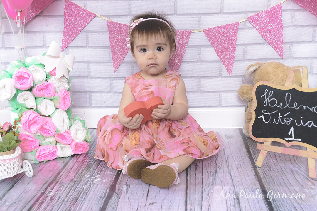 smash the cake menina