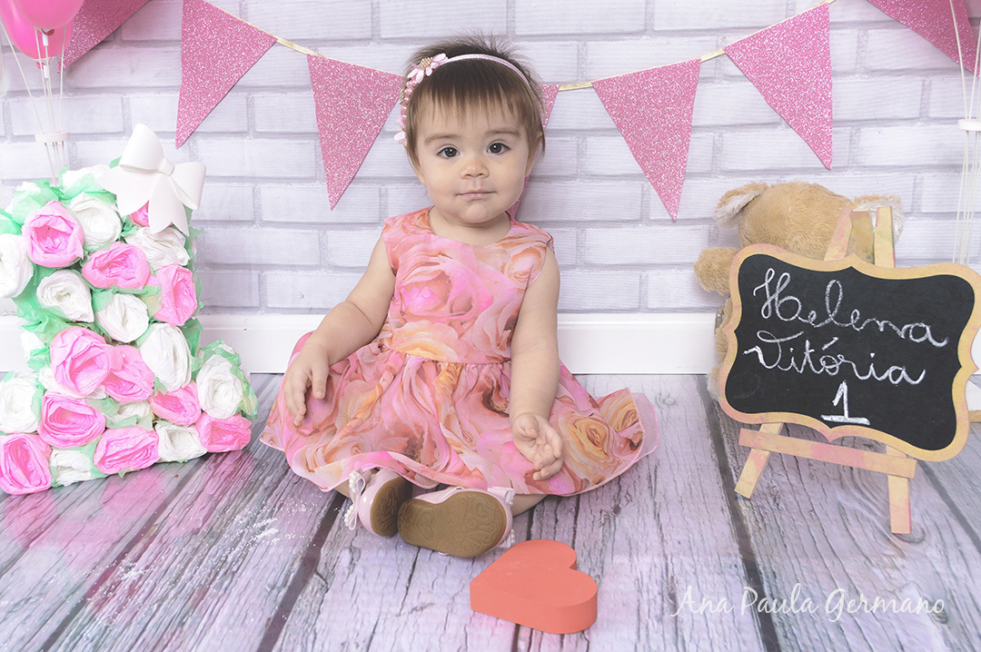 smash the cake menina