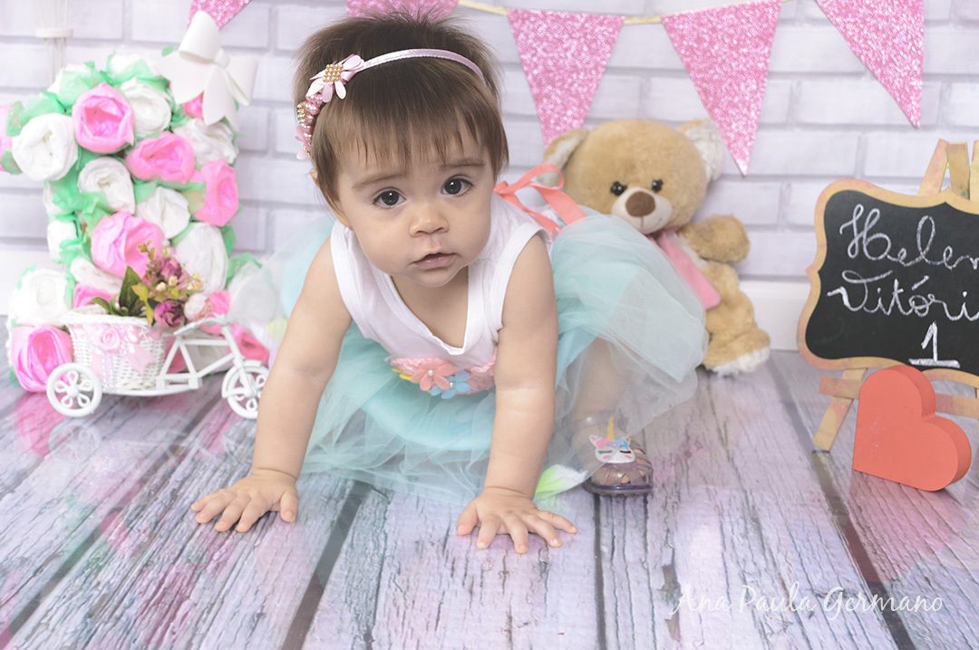 smash the cake menina